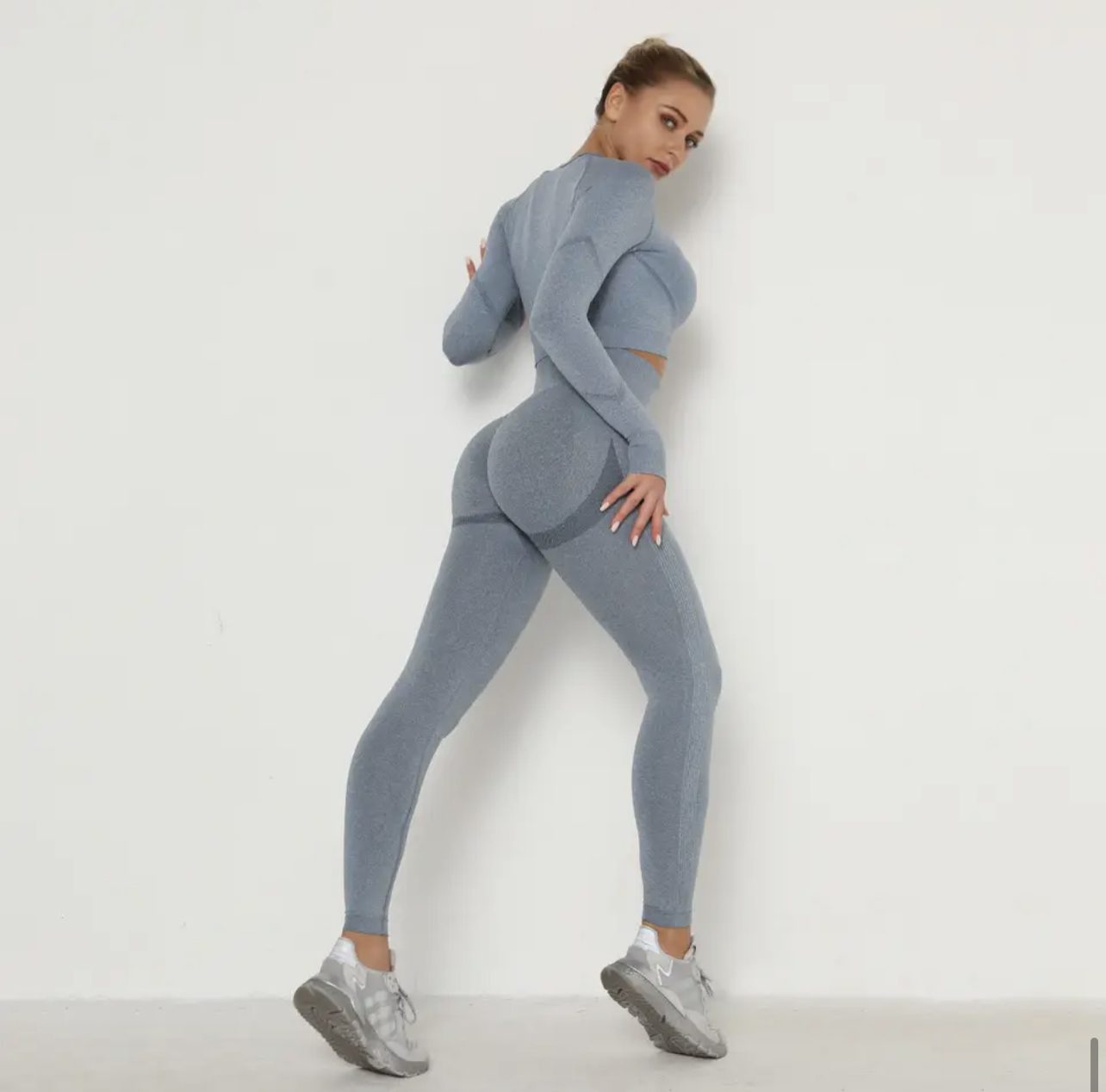 Essential Seamless Set-Blu 1